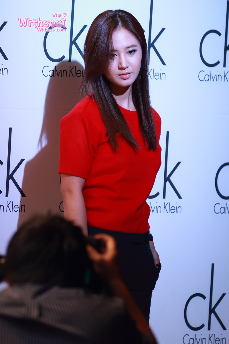 [PIC][06-09-2012]Yuri xuất hiện tại sự kiện khai trương cửa hàng thời trang "Calvin Klein" vào tối nay  - Page 3 161E054750645615256DE7