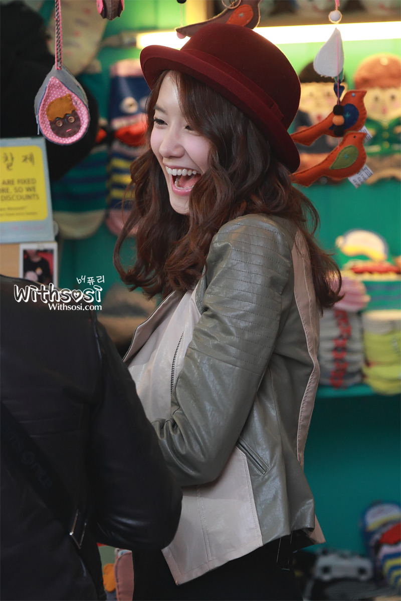 [OTHER][31-12-2011]YoonA tại trường quay của bộ phim " Love Rain " - Page 21 16656D3A4F7FD4F432AAE8