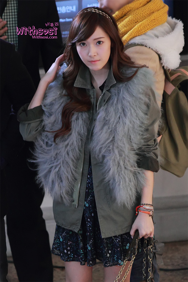 [OTHER][20-01-2012]Jessica tại trường quay của bộ phim "Wild Romance" - Page 16 1767DA3A4F33B59545E641