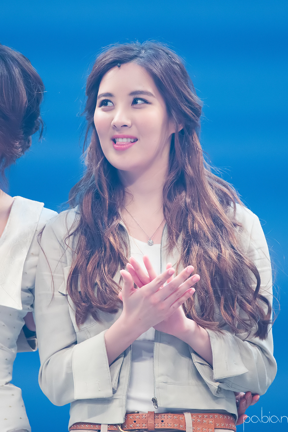 [OTHER][08-12-2015]SeoHyun tham dự vở nhạc kịch mới mang tên "Mamma Mia!" - Page 4 220ED73A56CE8DDF30B1A0