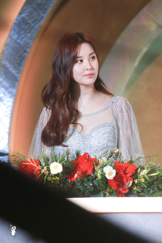 [PIC][13-01-2017]Hình ảnh mới nhất từ "31st Golden Disk Awards" của TaeYeon và MC SeoHyun - Page 3 227130375881B93D087B44
