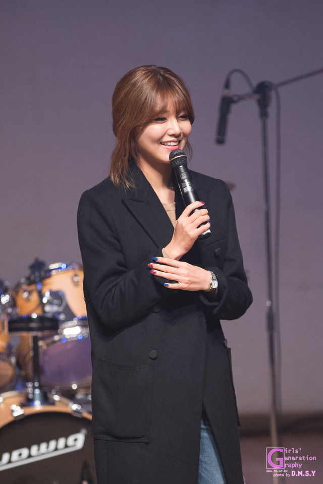 [PIC][20-12-014]SooYoung xuất hiện tại sự kiện "Korean Retinitis Pigmentosa Charity" vào chiều nay 243864505495C25D0FFF6D