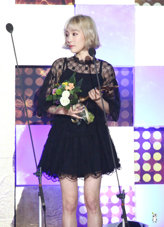 [PIC][14-01-2016]TaeYeon tham dự “25th High1 Seoul Music Awards” vào tối nay 24722448569B16DF2FFF02
