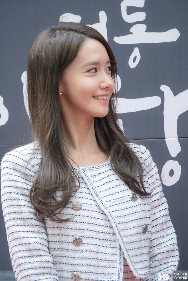 [PIC][29-05-2015]YoonA tham dự "Jung-gu Culture Night Festival" tại Deoksugung vào chiều nay - Page 2 2601424A556C20B61128FA