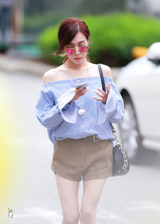 [PIC][01-07-2016]Tiffany xuất hiện tại tòa nhà KBS để quảng bá cho "SHUT UP" 265D623A5777851D33C251