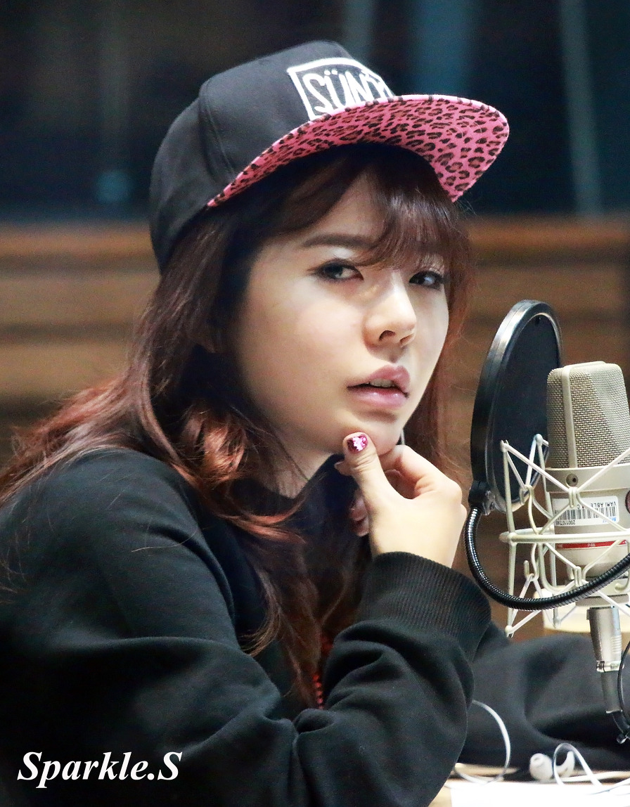 [OTHER][06-02-2015]Hình ảnh mới nhất từ DJ Sunny tại Radio MBC FM4U - "FM Date" - Page 6 2725FC3F551D92DB27228F