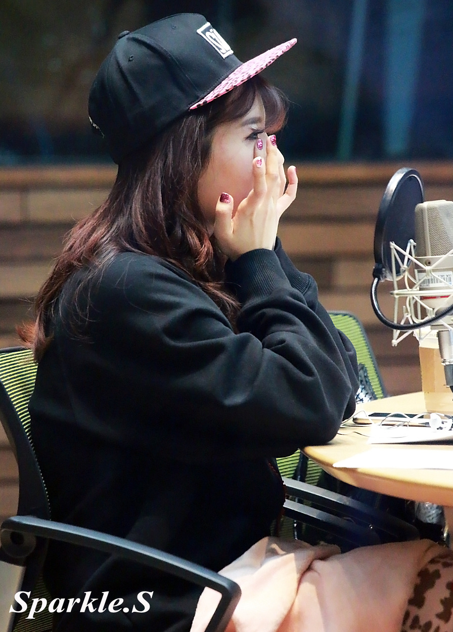 [OTHER][06-02-2015]Hình ảnh mới nhất từ DJ Sunny tại Radio MBC FM4U - "FM Date" - Page 6 2726113F551D92D727FD54