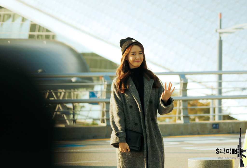 [PIC][31-10-2015]YoonA khởi hành đi Đài Loan để tham dự Fansign cho thương hiệu "H:CONNECT" vào sáng nay - Page 6 26485333563F4942034207
